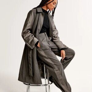NWT Abercrombie x Nicole Benefield x HFR Quilted Sleeve Trench Coat Gray Size M